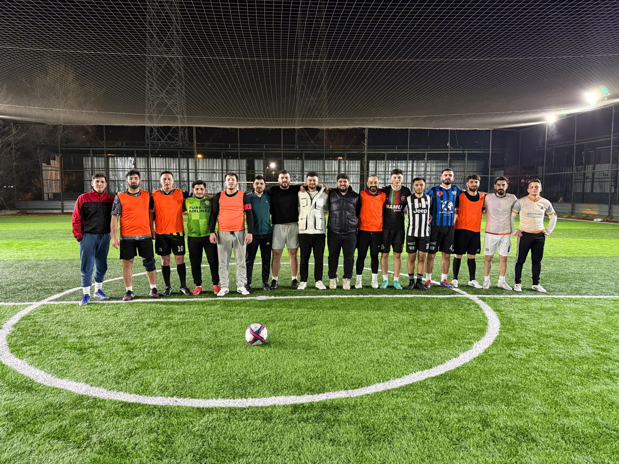 Şah Liga’dan Dostluk Maçı Buluşması